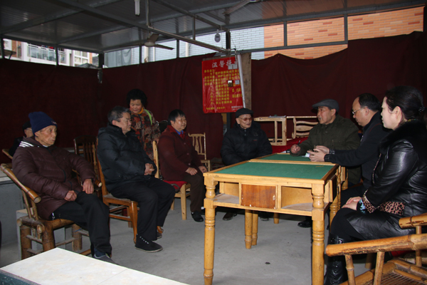 集團(tuán)黨委、工會為退休職工送溫暖